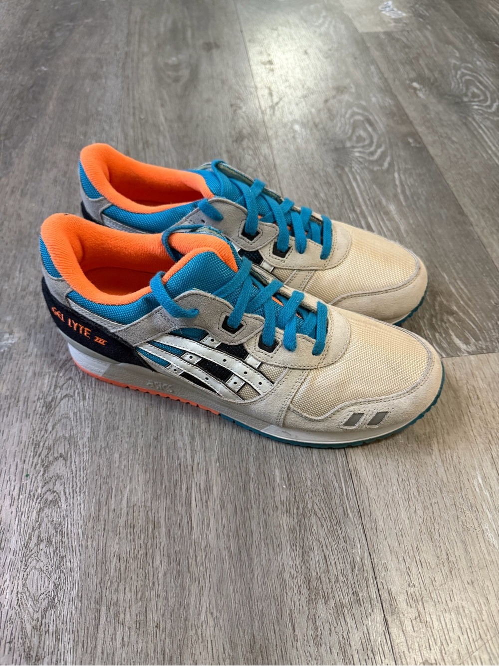 Asics Men’s Sneakers in Beige, Blue & Orange